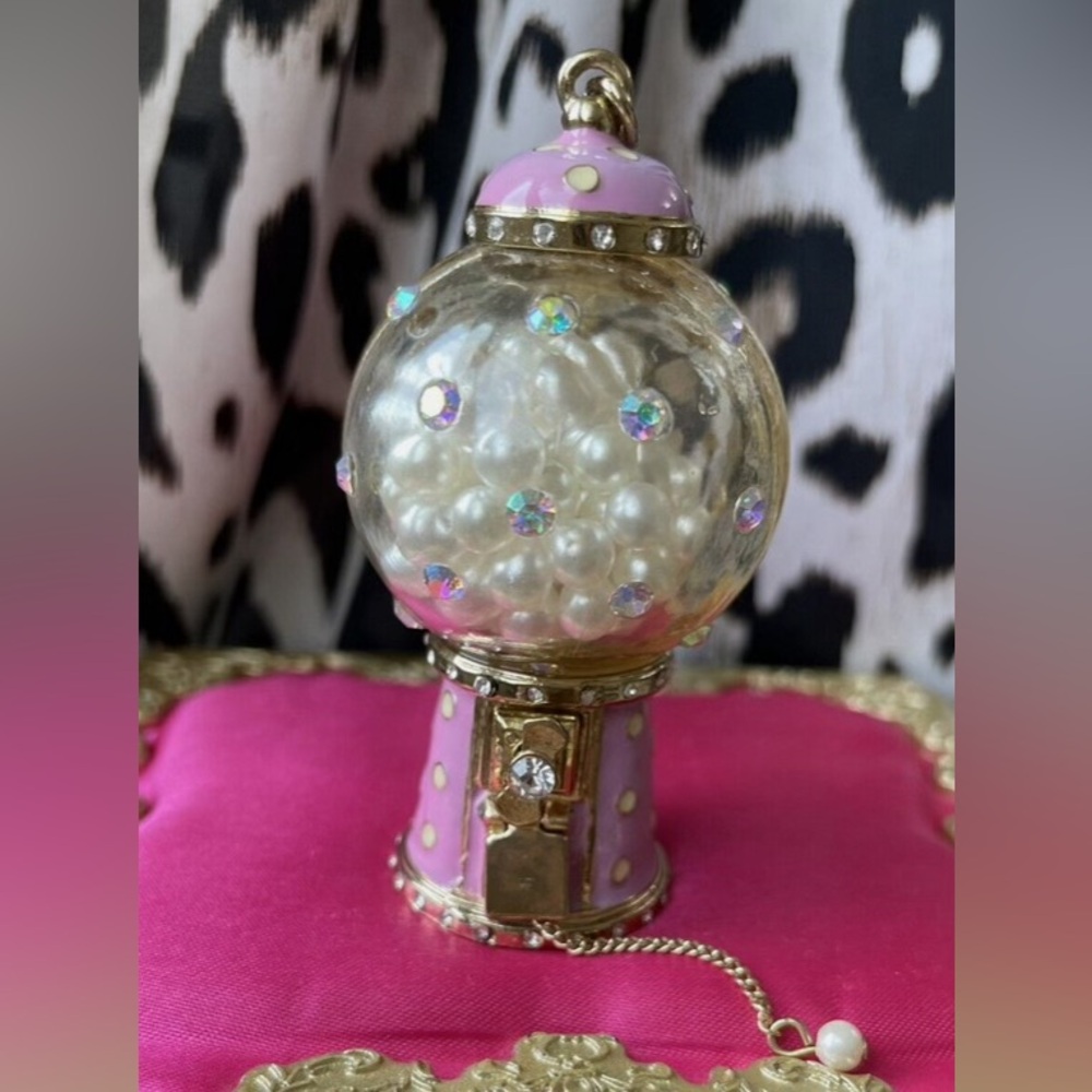 BETSEY JOHNSON -  Vintage Candyland Rhinestone Pearl Gumball Machine Necklace 🍭